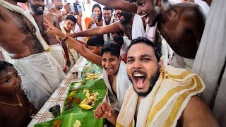 വള്ളം തുഴഞ്ഞു വള്ള സദ്യ കഴിച്ച കഥ 🤤  Aranmula Vallasadya 🍱 [upl. by Eliades]