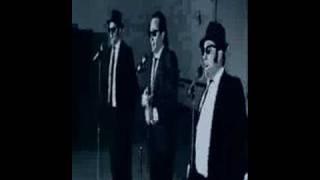 Impressionist Gary Leavitt impersonating Bob Dole Dole ManwBlues Bros [upl. by Nedrah]