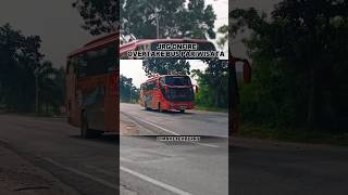 JRG ONFIRE OVERTAKE BUS PARIWISATA [upl. by Olnton]