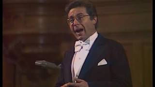 Peter Schreier sings Mozart lieder  video 1979 [upl. by Eicirtap941]