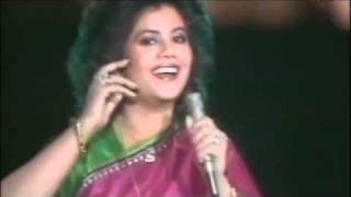 Runa Laila  Mera Babu Chail Chabila  Live on Pakistan Television  Ptv flv [upl. by Annaeirb]