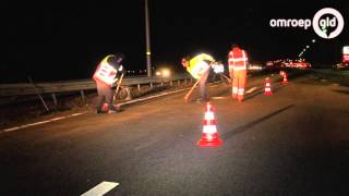 Ongeval op A1 bij Hoevelaken snelweg afgesloten [upl. by Hurwitz]