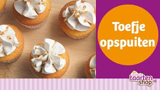 Toeven spuiten op cupcakes [upl. by Saleem502]