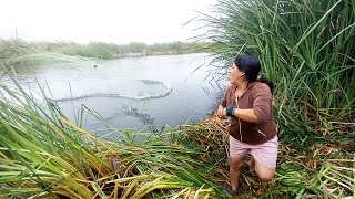 Así LANZA la ATARRAYA Esta CHICA y no se Imaginan los PECES que SACA [upl. by Reisfield]