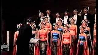 Gracioso Sonora Choir  Gai Bintang  KPS Unpar 2003 [upl. by Nick]