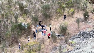 Un muerto y dos heridos de gravedad dejó fatal accidente en la vía Gualaceo  Cuenca [upl. by Thayer]