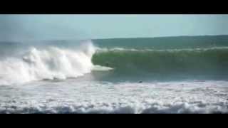 Surfing Raglan  Surfing New Zealand  Manu Bay  Big Wave Surfing [upl. by Evars656]