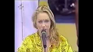 Deborah Blando  A Maçã Bem Brasil 1997 [upl. by Eilesor]