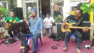 Dont Look Back Anger OASIS cover by Pengamen Tempat Hiburan [upl. by Song]