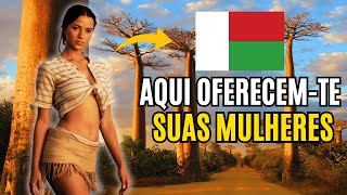 Esta é a Vida em MADAGASCAR a Ilha Mais Remota Onde Oferecem Suas Mulheres [upl. by Eisor504]