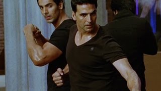 Akshay turns Sundi  Housefull 3  Movie Scene [upl. by Noskcaj354]