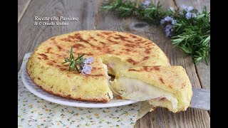 Torta di patate in padella semplice e velocissima con formaggio e prosciutto  Ricette che Passione [upl. by Clardy]