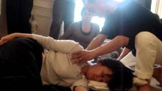 Cours de Zen Shiatsu à Paris 2010 juin VG et V [upl. by Sirron]