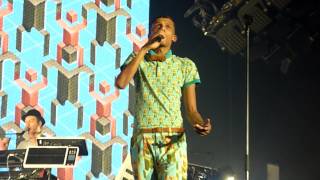 Stromae  Papaoutai  Live  Paris Bercy 28112014 [upl. by Ajiat]