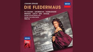 J Strauss II Die Fledermaus  Act 1  quotTrinke Liebchen trinke schnellquot [upl. by Ellesig]