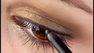 How to Apply Eyeliner  Eyeliner Tutorial For Beginners [upl. by Eneliak174]