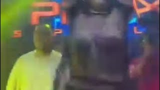 Toni Fowler viral ang performance sa isang bar dahil nagpakita di umano ng kanyang coco melon [upl. by Stiegler]