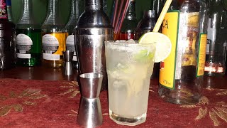 Como Preparar Caipirinha Fácil y Rapido  Atyrá Bar [upl. by Lebam478]