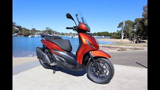 Piaggio Beverly S 400 HPE Scooter  Virtual Tour [upl. by Yecal]