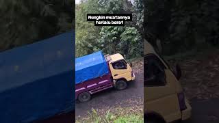 Salah dikit nyawa taruhannya fyp ngakak viralvideo truck trending truckdriver trendingshorts [upl. by Nyrroc]