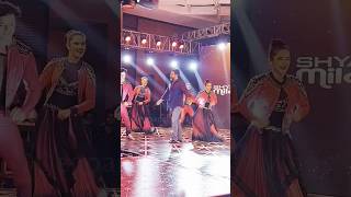 पवन सिंह  lollipop Dance  stage show pawansingh cutfrom bhojpuri shorts [upl. by Trinette]