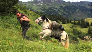 Alpenüberquerung Mit einem Packtier über die Alpen Wanderreiten in den Alpen [upl. by Mallen]