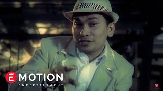 Tompi  Menghujam Jantungku Official Music Video [upl. by Cut25]