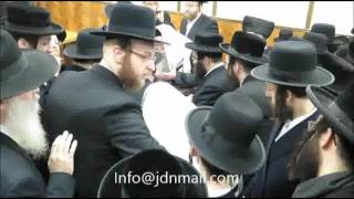 Pshevorsk Rebbe In Williamsburg  Shevat 5776 [upl. by Riker]