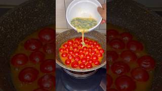 Tomatoes How to make eggs with cheddar cheese and tomatoes for breakfast❗️ Egg cookingshorts [upl. by Anhcar378]