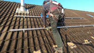 Live Time lapse Zonnepanelen monteren Esdec Clickfit Evo met vogelwering [upl. by Clementine624]