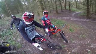 SESSION FREERIDE DANS LA BOUE  MTB DH FREERIDE [upl. by Tricia878]