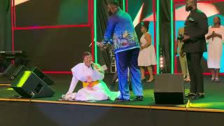 Prophet Eric Boahen Uche sprays money on Empress Gifty at Women In Worship 2024 [upl. by Moyna]