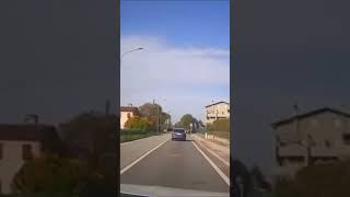 Mirco Trevisan il sorpasso fatale e lincidente in moto le immagini riprese da una dash cam [upl. by Mirilla]