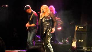 Bonnie Tyler  Its A Heartache live Théâtre Palace BielBienne 281115 [upl. by Malo]