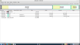 كيفية تقسيم اﻷقراص وادارتها في نظام تشغيل جنو لينكس gparted نموذجا [upl. by Lukasz797]