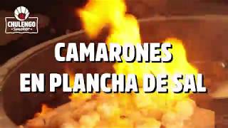 Camarones flameados en tequila sobre la tabla de sal [upl. by Mays]