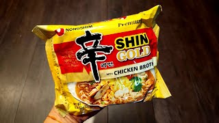 Nongshim Premium Shin GOLD with Chicken Broth [upl. by Cordell]