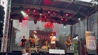 IM MOMENT  99 Luftballons Cover Nena live Phungo Festival 2023 [upl. by Yolanthe334]