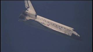 quotWelcome Backquot Discovery Lands Safely at Kennedy [upl. by Niwre]