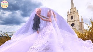 Barbie wedding photos toys Barbie and Ken makeup make a styling wedding photo [upl. by Lybis]