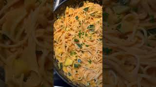 Zucchini mit Spaghetti in Sahnesoße rezeptidee foodblogeats spaghettirecipe [upl. by Ecnerual]