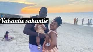 Nickerie Zeedijk Strand 🏝️🏖️ Surinaamse Doks😻😋 VLOGcation Day 3 [upl. by Pearse]