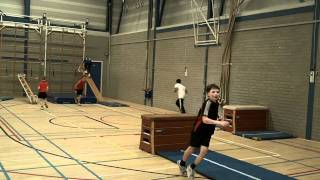 SRO  Freerunning in het basisonderwijs [upl. by Guod467]