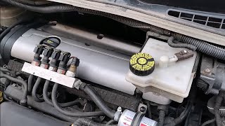 Wymiana cewki zapłonowej w samochodzie Citroën Xsara Picassoignition coil replacement [upl. by Nuzzi]