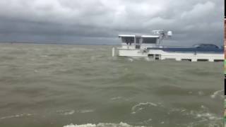 Binnenvaartschip gezonken op het IJsselmeer [upl. by Laveen]