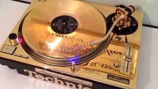 Technics SL1200LTD Gold Unikat 24Karat DMC GLD [upl. by Aennil]