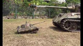 14 and 116 RC King Tiger Königstiger RC Tank Crushing Can Together HD [upl. by Mort]