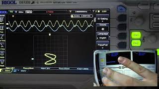 Osciloscopio figuras de Lissajous [upl. by Hanauq50]