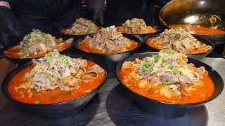 고기듬뿍 산더미 고기 짬뽕  amazing spicy beef noodle  korean street food [upl. by O'Rourke]