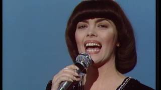 Mireille Mathieu  Une femme amoureuse 1981 [upl. by Lonna]